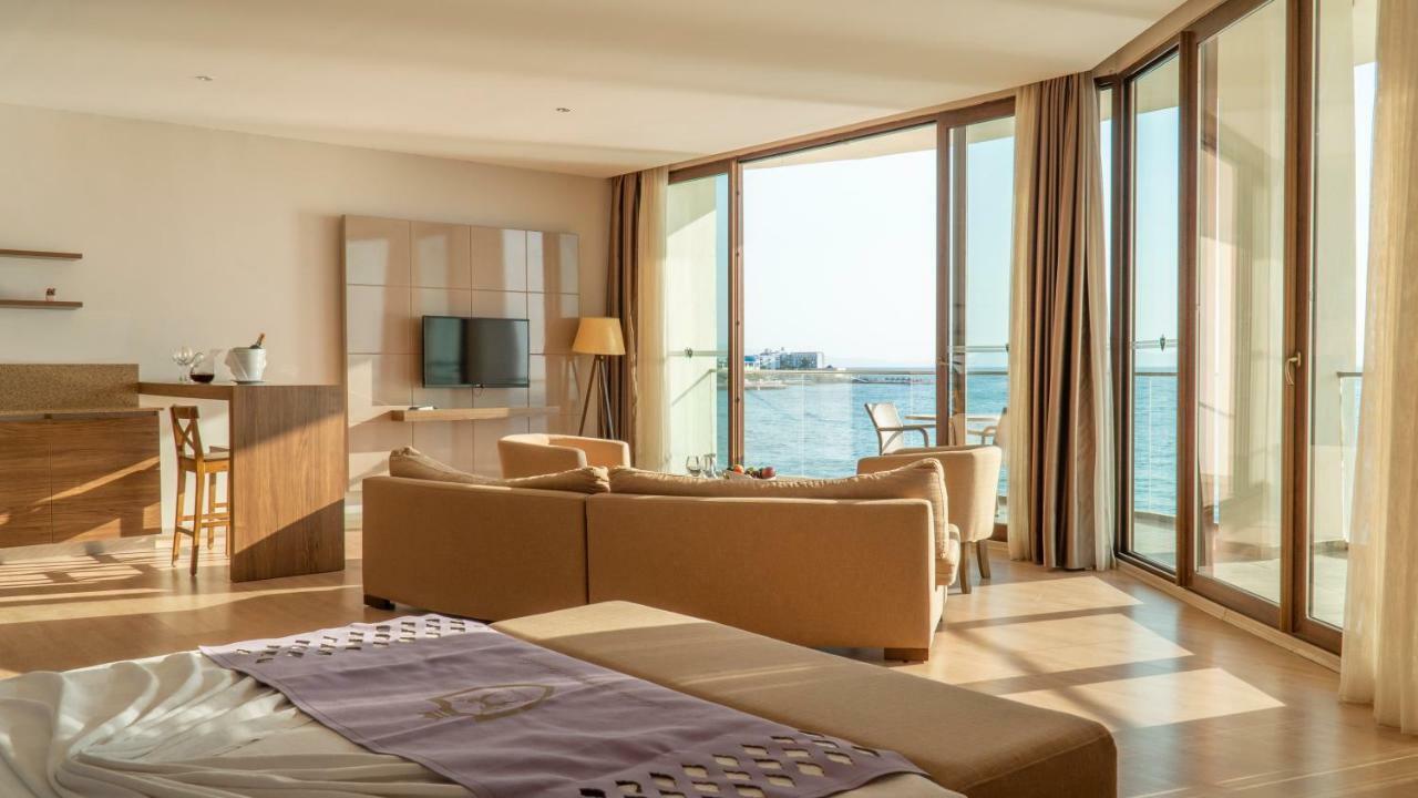 Ladies Beach Suite Hotel (Adults Only) Kusadası Zewnętrze zdjęcie